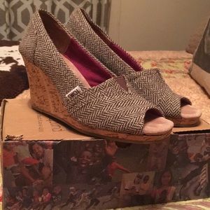 TOMS Wedges